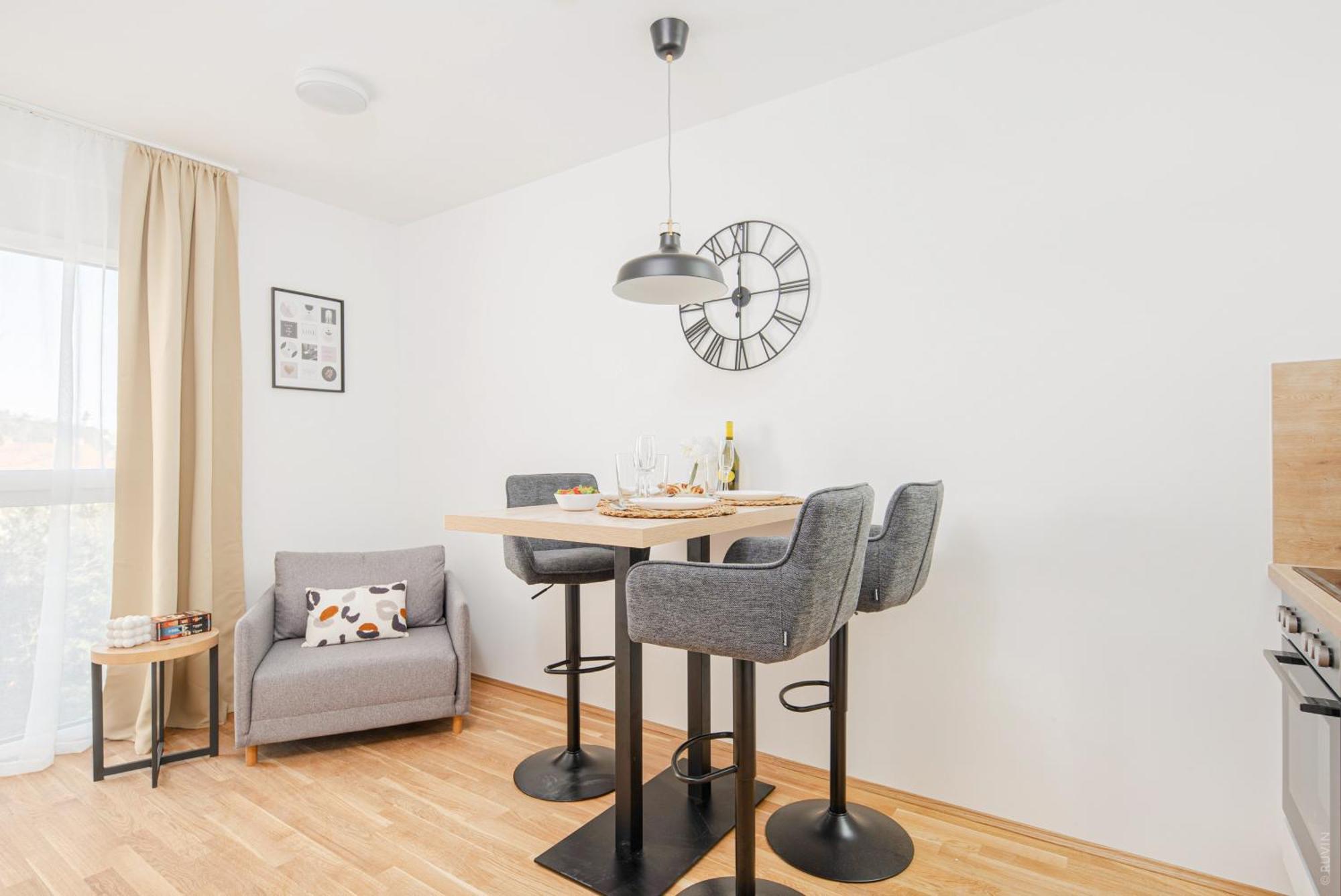 Whats-App Self-Check-In - Apartment Am Hauptbahnhof Γκρατς Εξωτερικό φωτογραφία