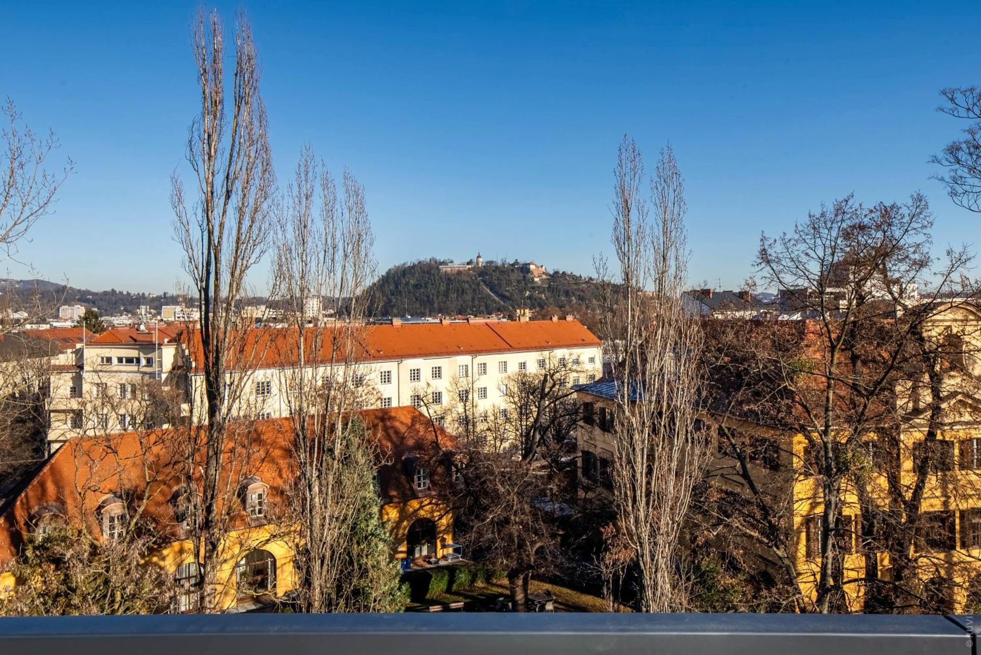 Whats-App Self-Check-In - Apartment Am Hauptbahnhof Γκρατς Εξωτερικό φωτογραφία